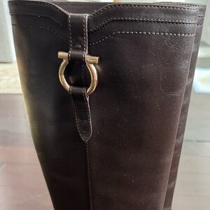 Meet your Posher, Posh Park